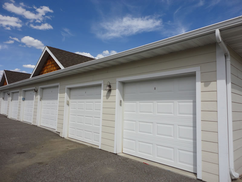 belgrade condo garages